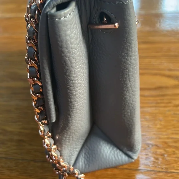 Ted Baker London Parson handbag. Gray with rosegold details. Excellent condition - Picture 5 of 16